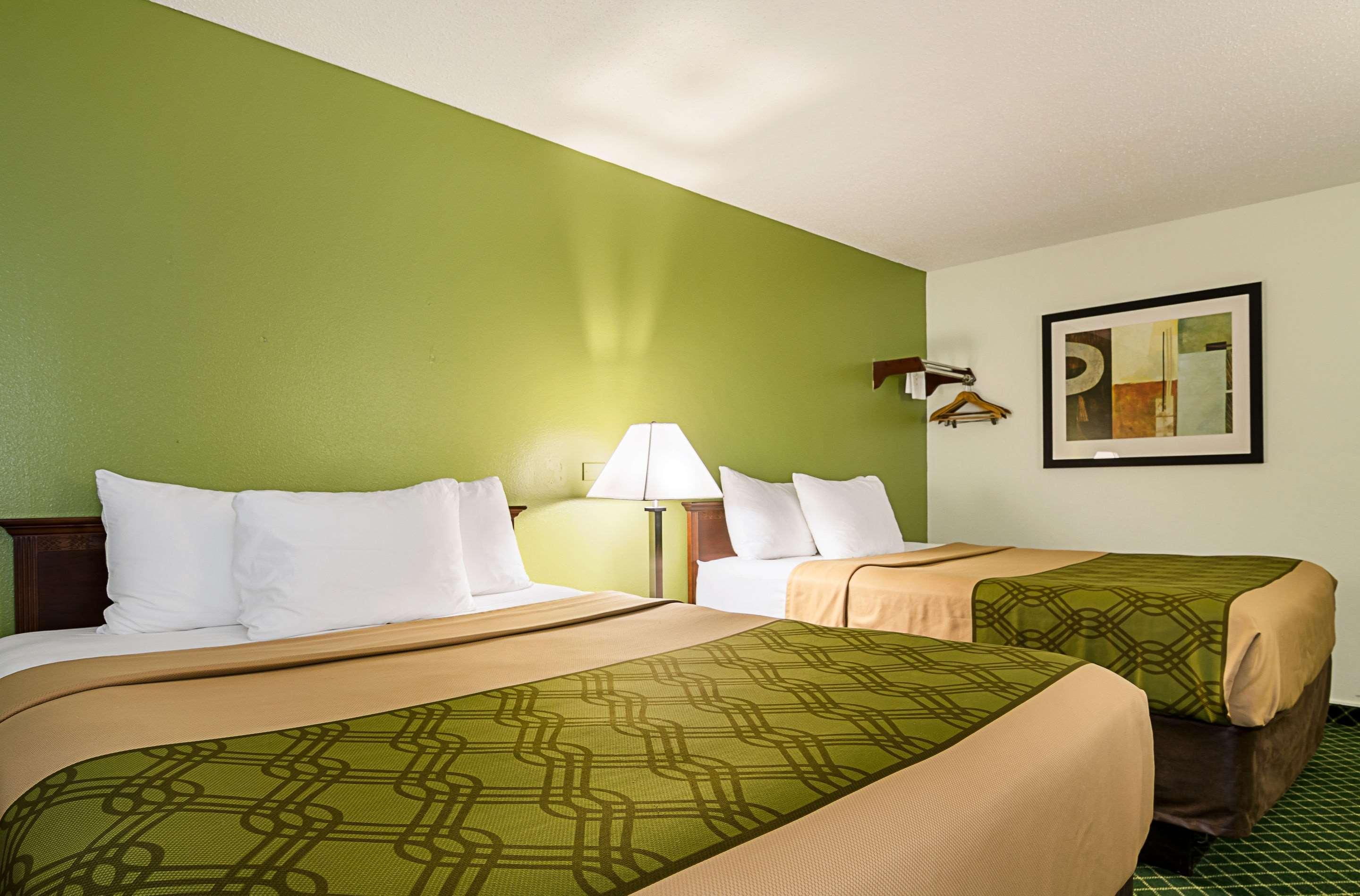 Econo I-70 Lodge *