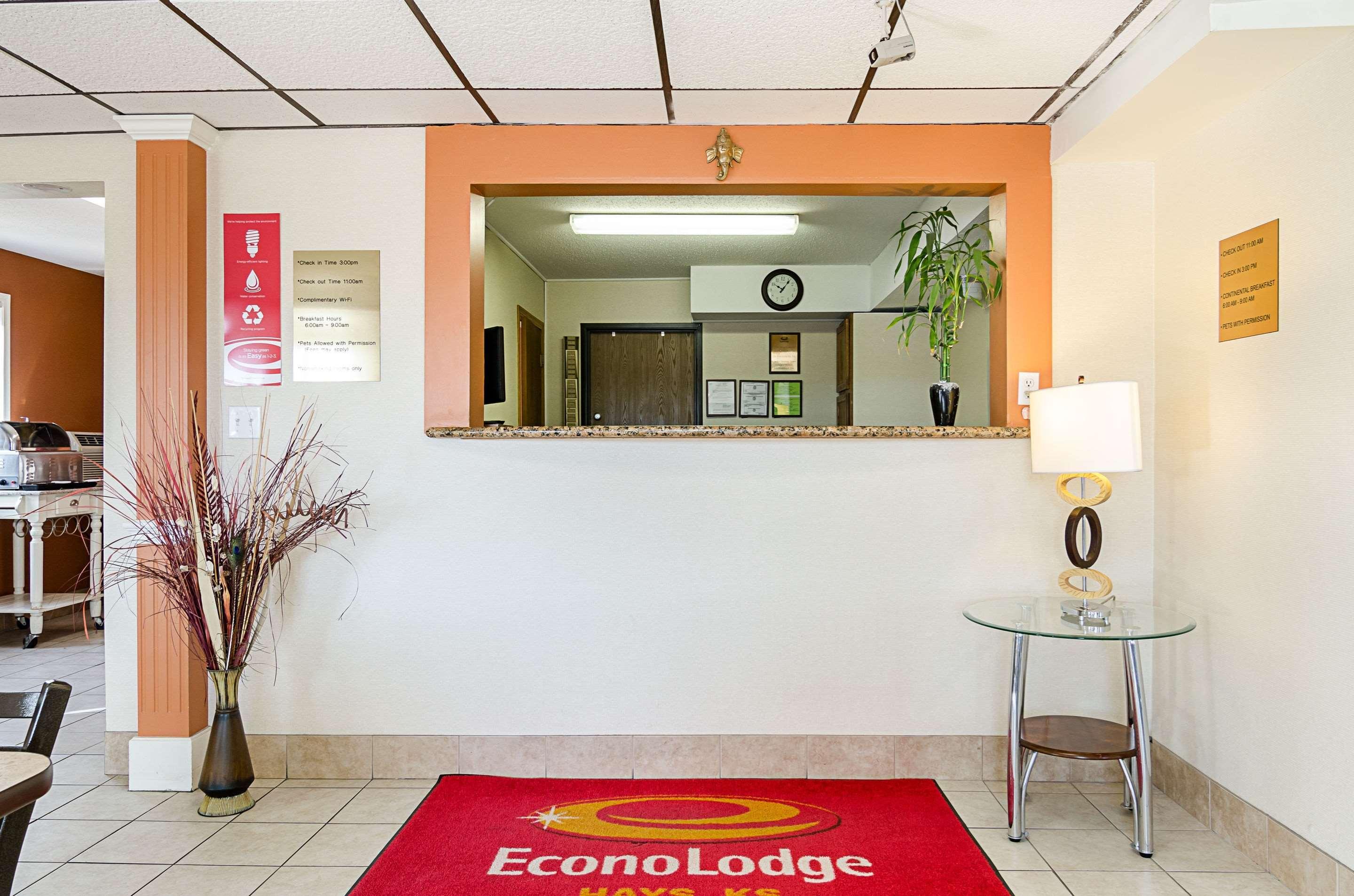 Lodge Econo I-70 *