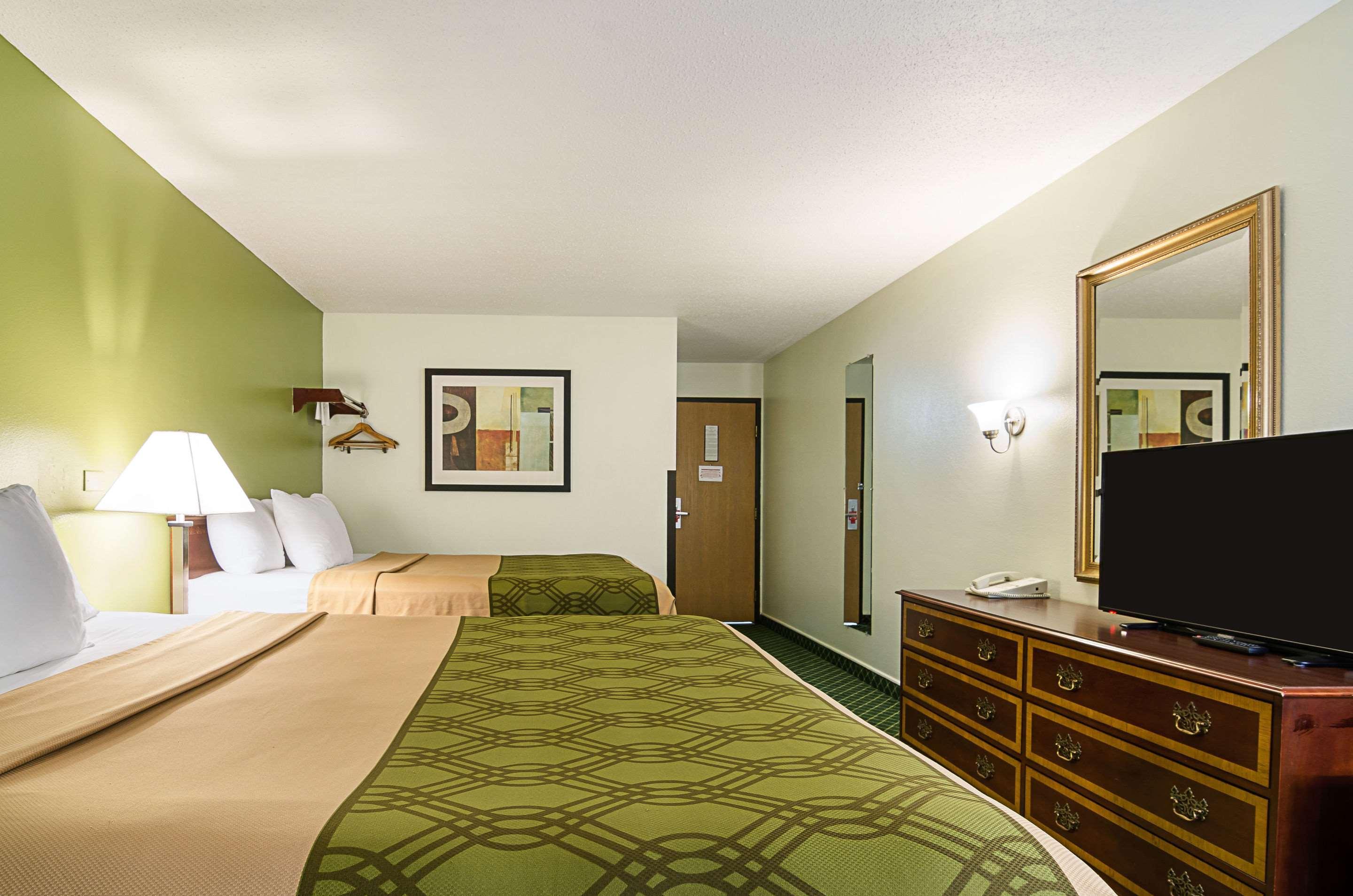 Econo I-70 Lodge *