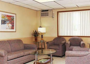 Econo I-70 Lodge